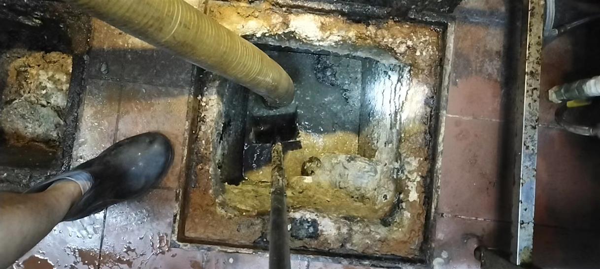 普兰污水池清理一般都有毒气，怎么预防中毒呢？
