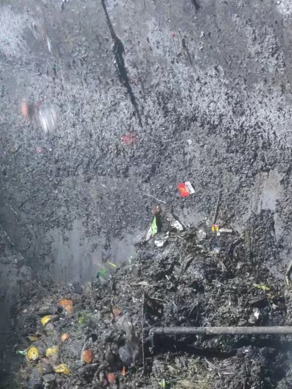 普兰污水池清理